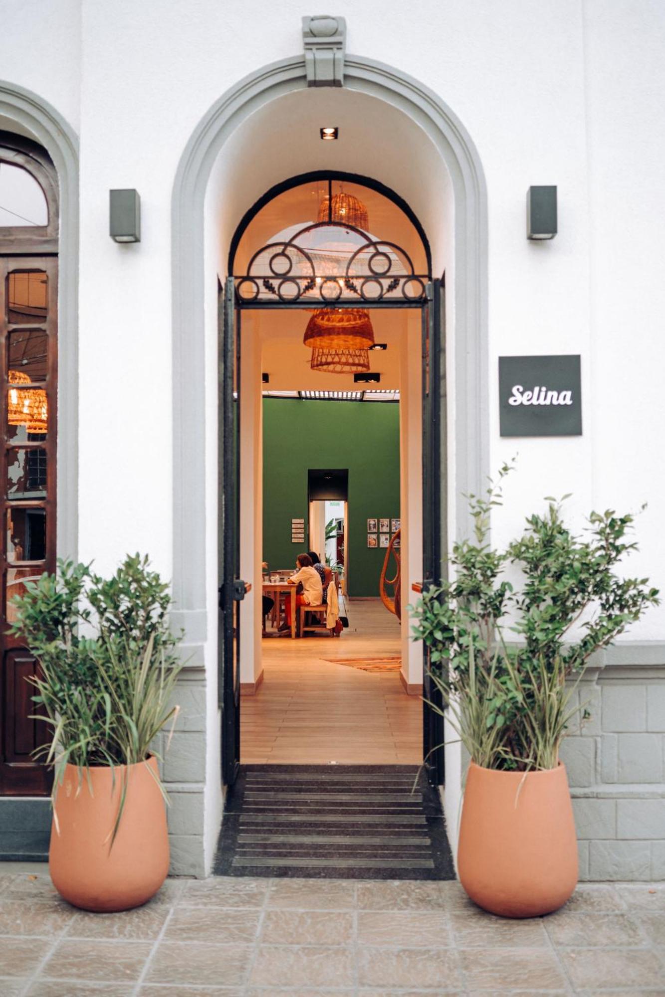 Selina Salta Hotel Bagian luar foto